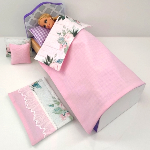 12 Inch Fashion Doll Bedding Set - Picture 4 of 4